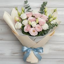 Букет цветов из:  Лизиантусы в Янино 1