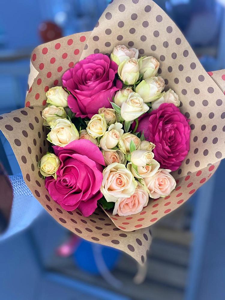 Букет цветов из: Розы в Янино 1