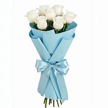 Букет 7 белых роз Проуд в Янино 1