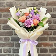 Букет цветов из:  Лизиантусы и Розы #REPLACE_PRED# Янино 1