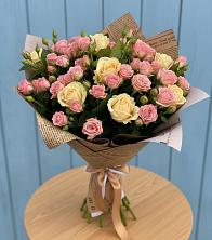 Букет цветов из:  Розы в Янино 1