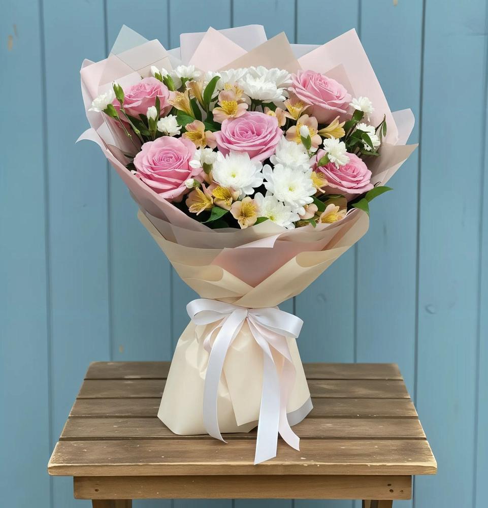 Букет цветов из: Гвоздики, Орхидеи и Розы в Янино 1