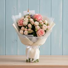 Букет цветов из:  Розы в Янино 1