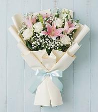 Букет цветов из:  Лилии в Янино 1