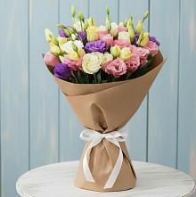 Букет цветов из:  Лизиантусы в Янино 1