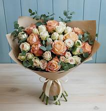 Букет цветов из:  Альстромерии и Розы в Янино 1